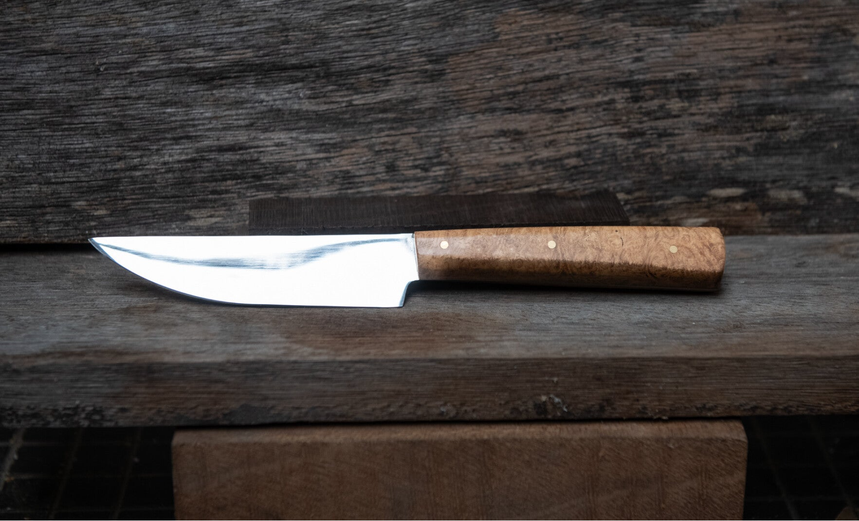 Couteau de cuisine forgé en acier carbone 100c6