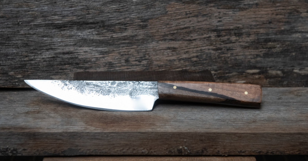 Couteau de cuisine forgé en acier carbone 100c6