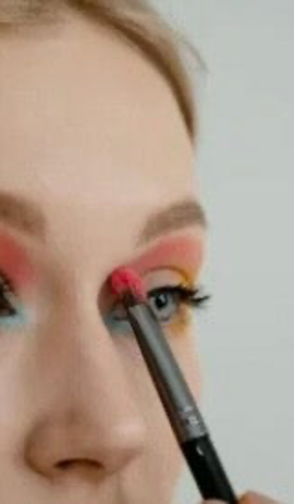 Corso make-up artist