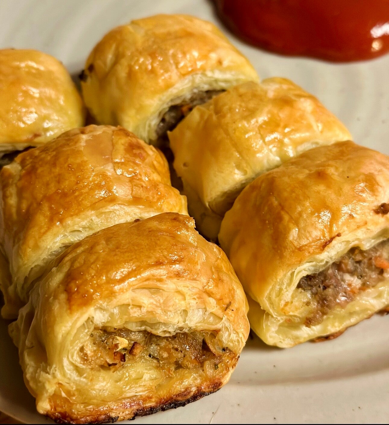 Aussie-Style Sausage Rolls 12 pieces