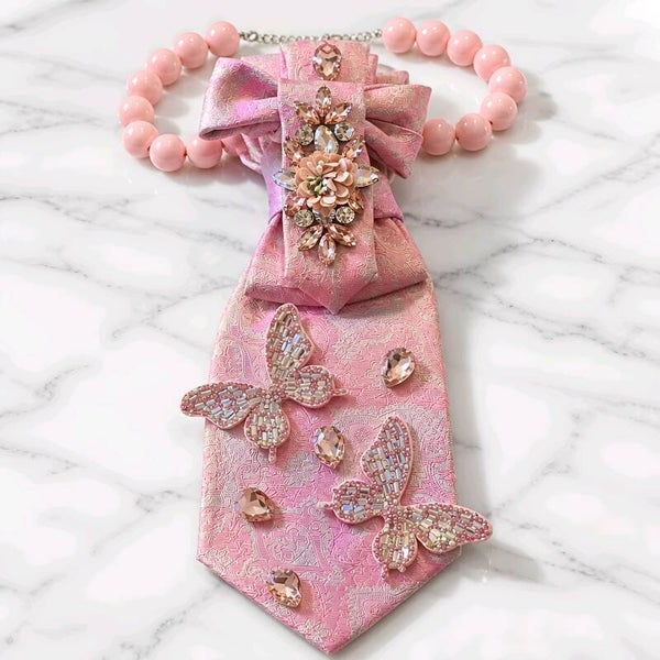 Medium Necklace Tie