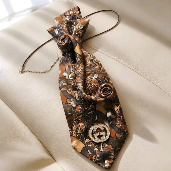 Medium Necklace Tie