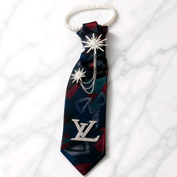 Medium Necklace Tie