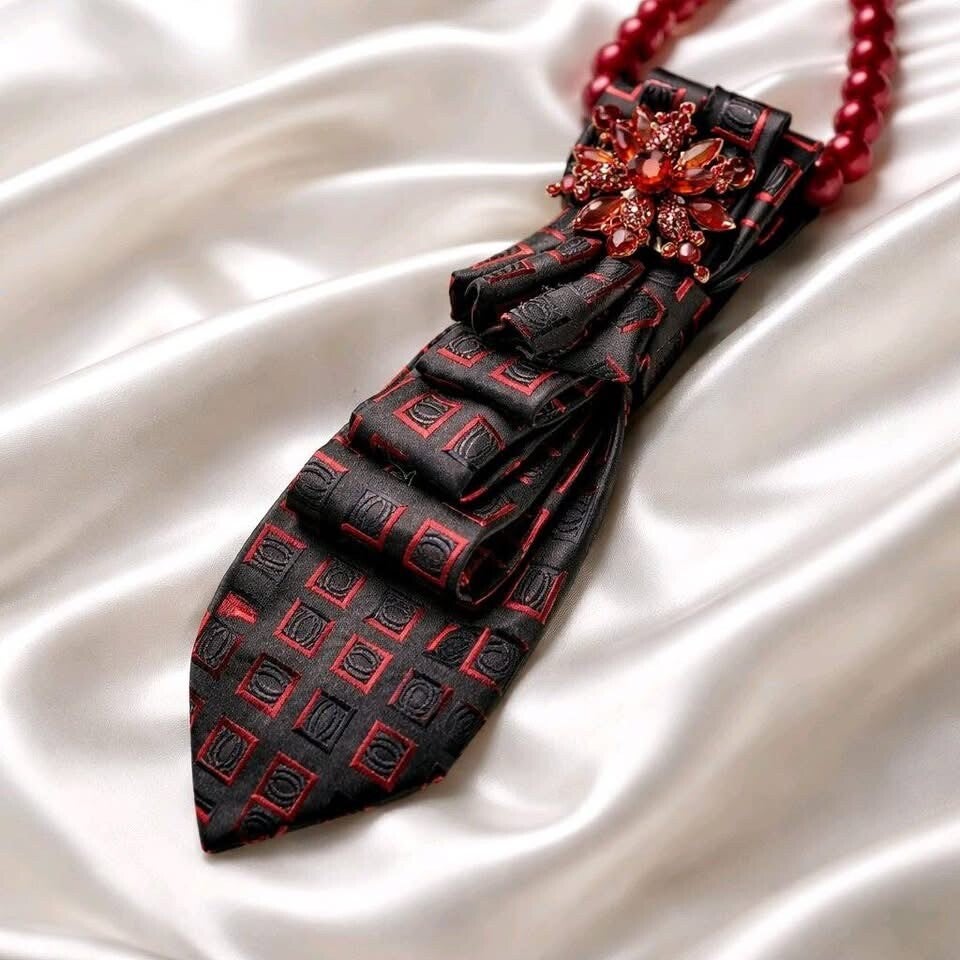 Medium Necklace