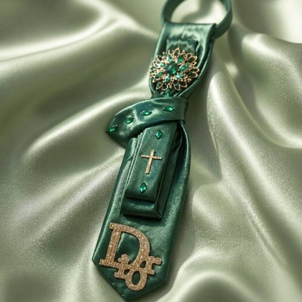Medium Necklace