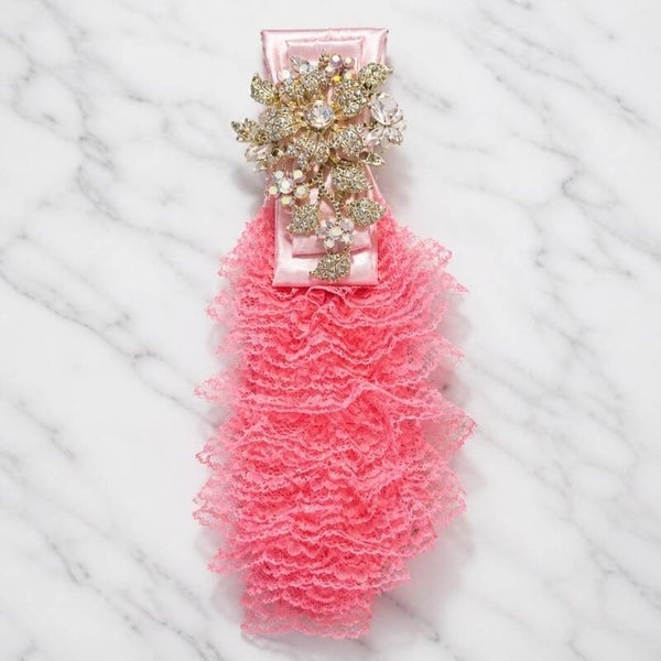 Medium Necklace Tie