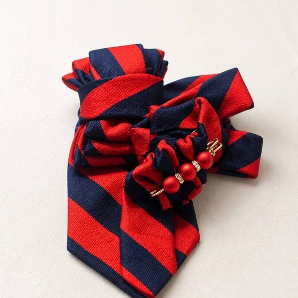 Short Stubby Necklace Tie