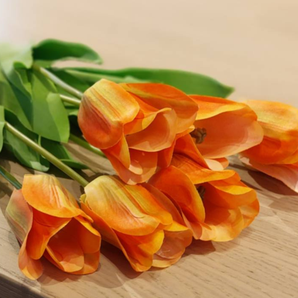 Zijden tulpenboeket van 7 stuks – tijdloze elegantie in diverse kleuren