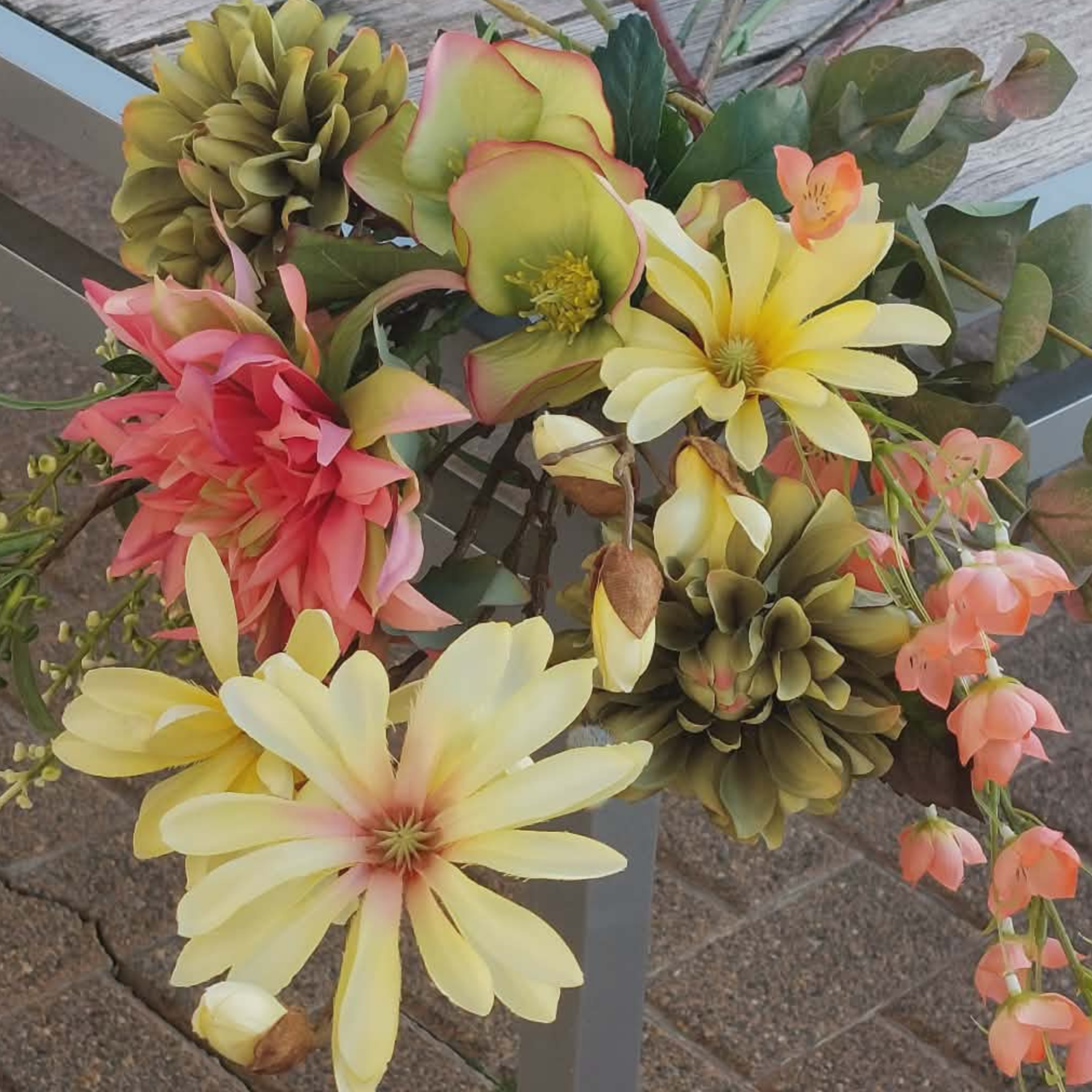 Gemengd pastelboeket van 8 zijdebloemen – verfijnde zachtheid