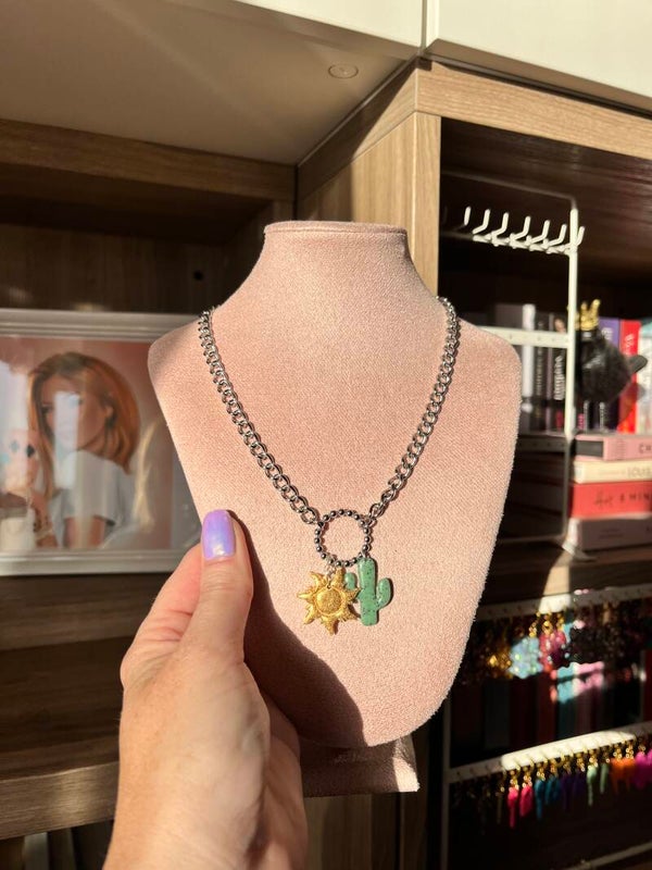 Ketting zilverkleurig gouden zon gele bloem