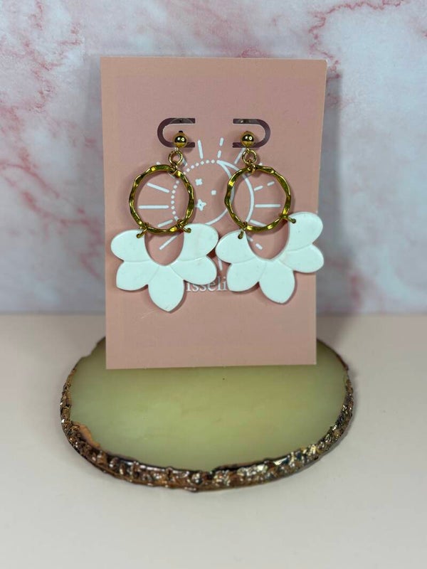 Flowerdangle