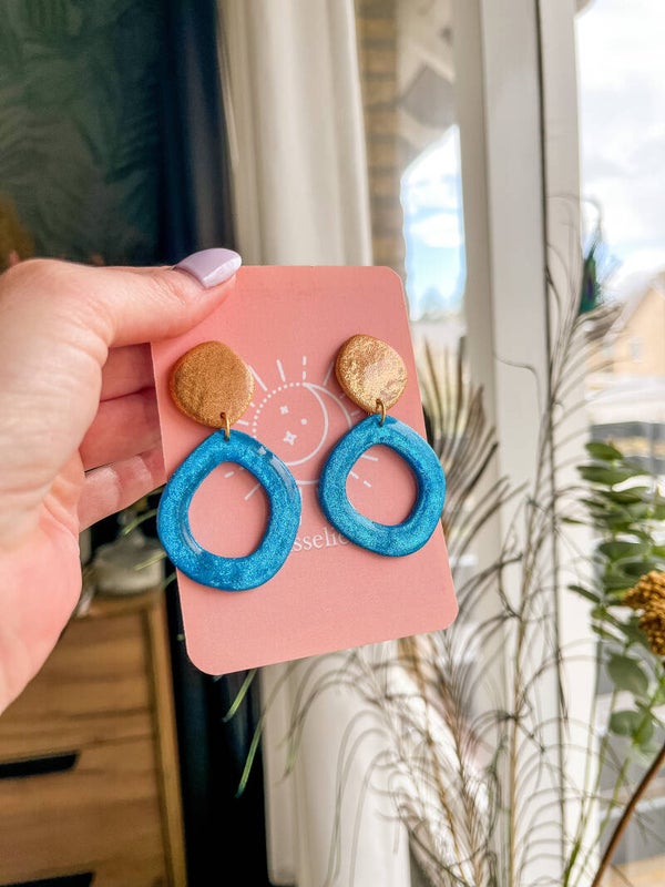 Gold Blue Glitter Statement