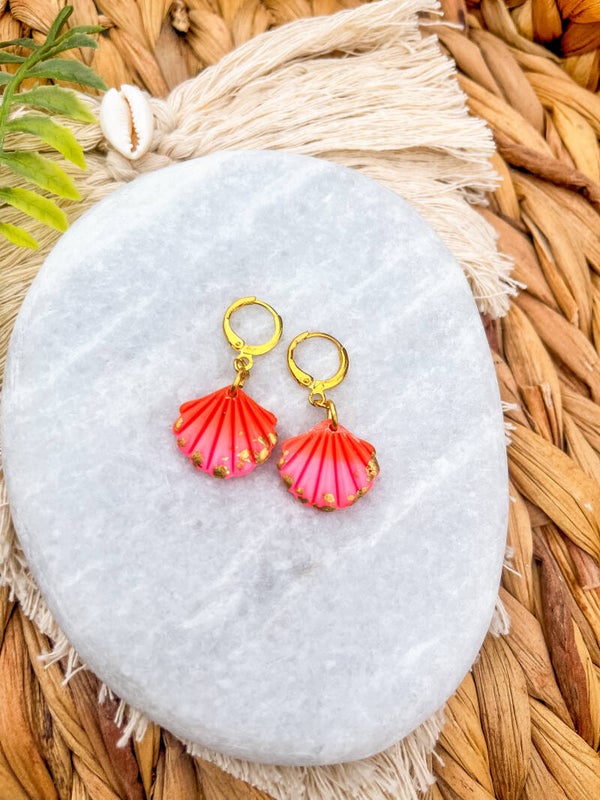 schelp hangertje roze oranje