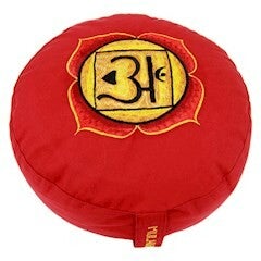 Meditatiekussen 1e chakra geborduurd 33x17 cm