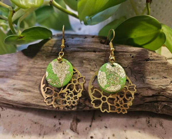 Boucles d'oreilles JULIA dorées - vert pomme