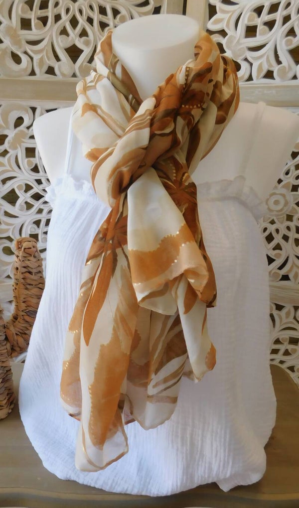 Etole imprimée feuilles caramel