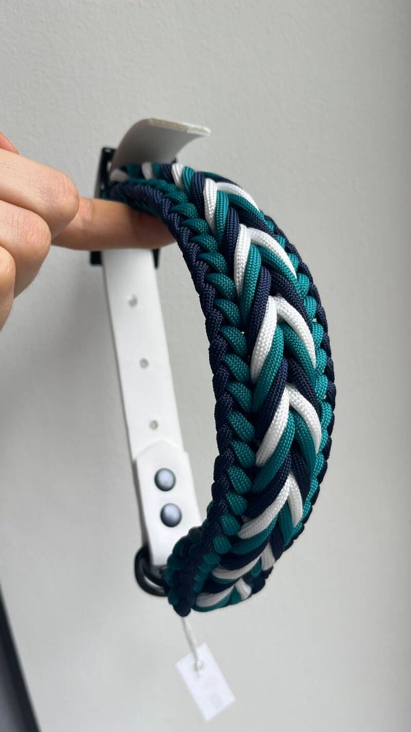 Paracord halsband, maat M
