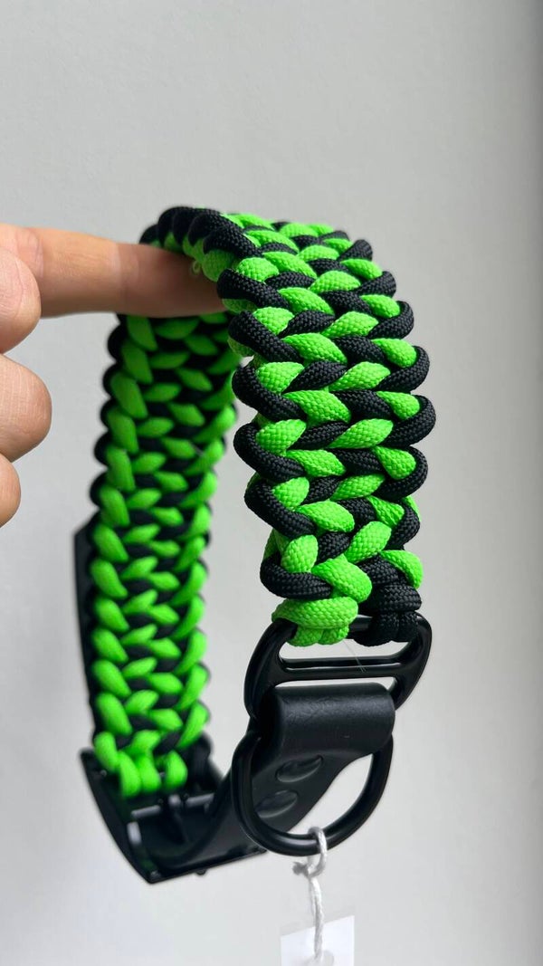 Paracord halsband, maat M