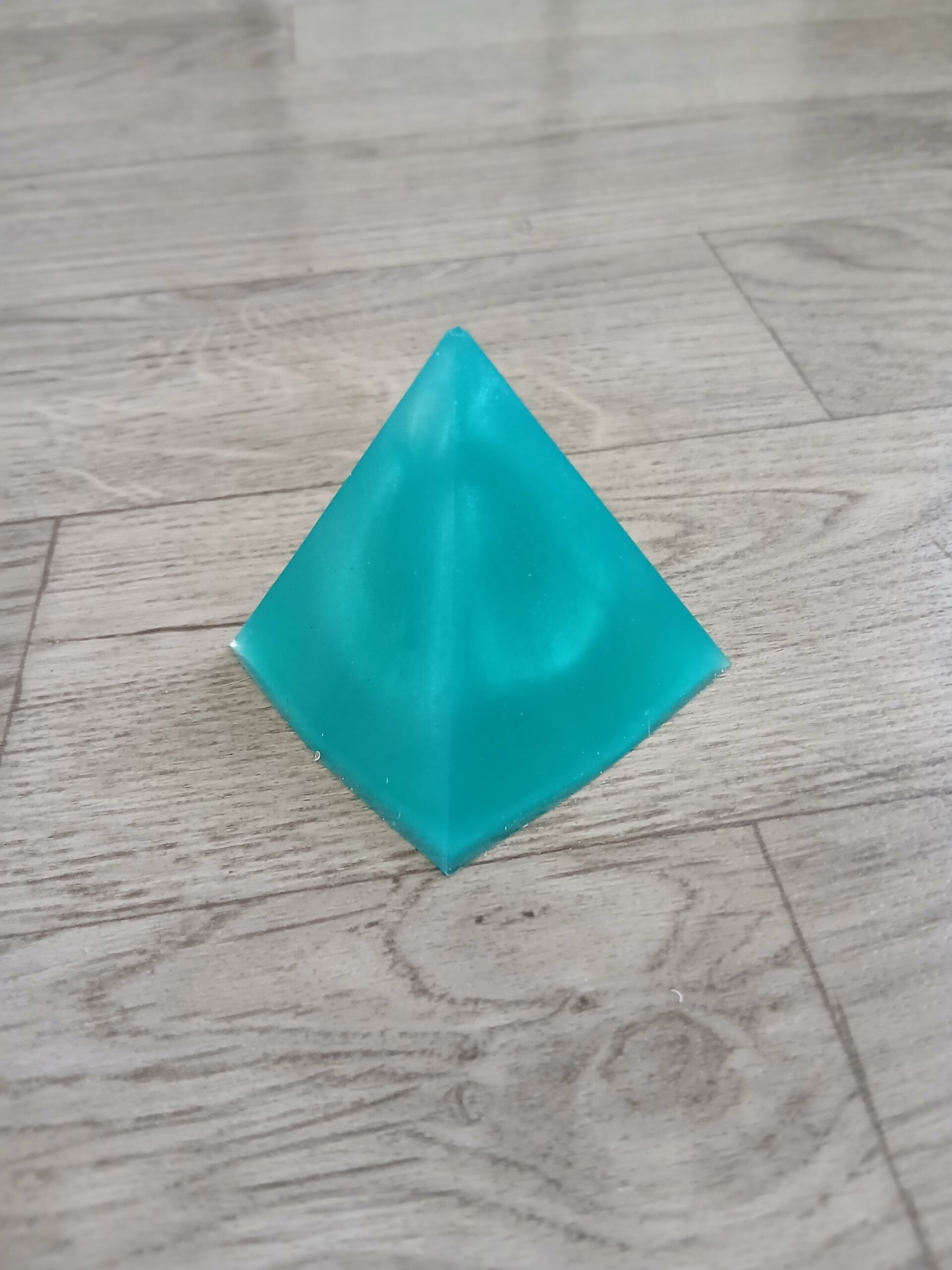 Émeraude luminescente