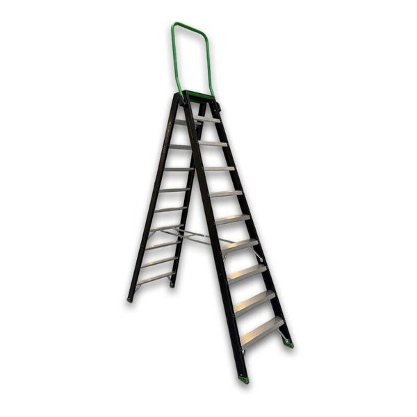 Dubbele oplooptrap 2 x 8 met inklapbare beugel