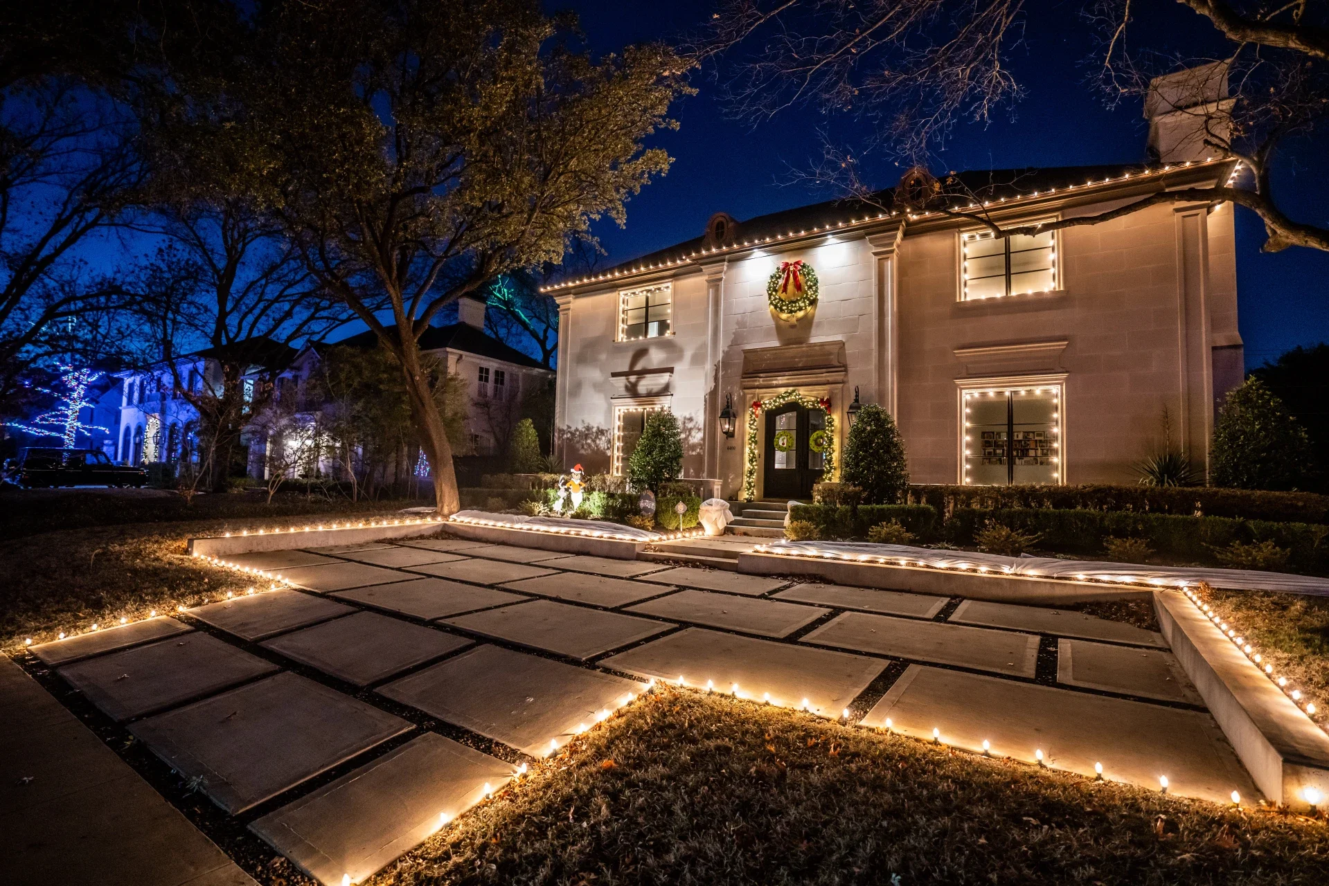 Holiday lights by Letz Get Lit