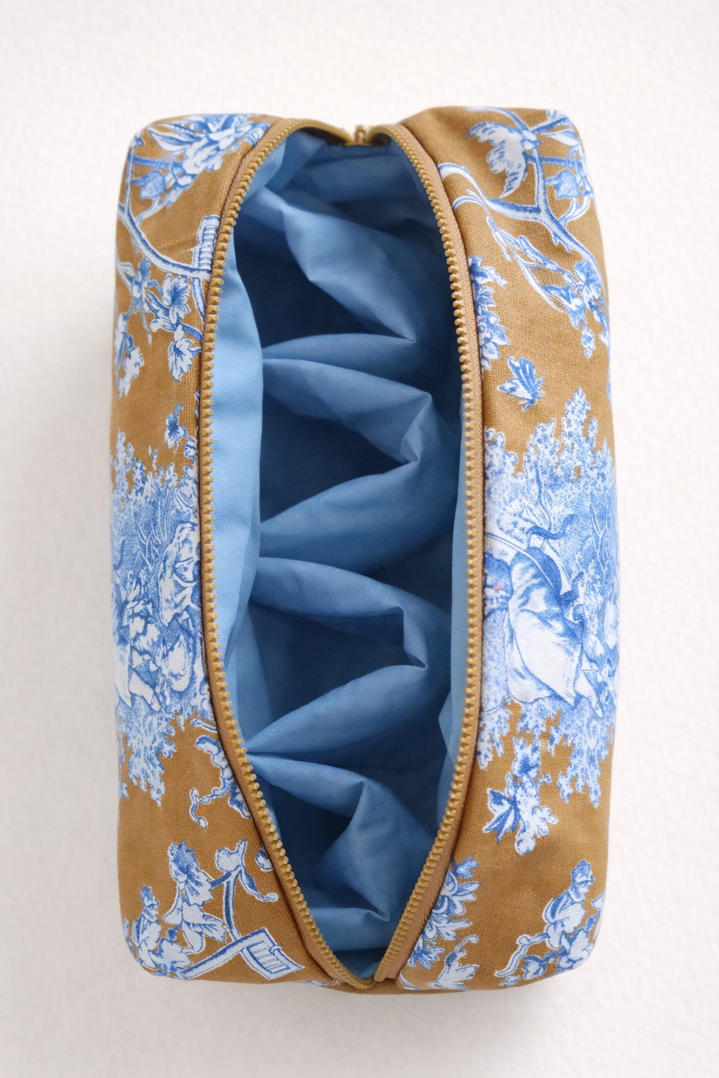 Dyson airwrap pouch Ludivine bleu fond camel