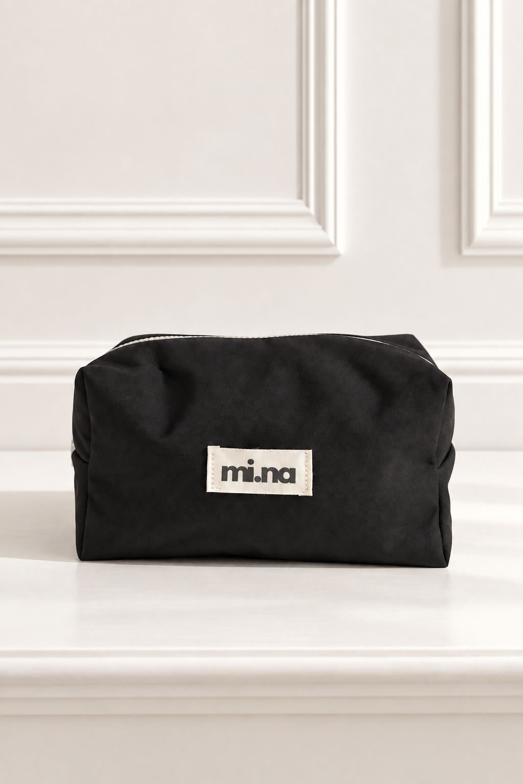 POUCH BLACK
