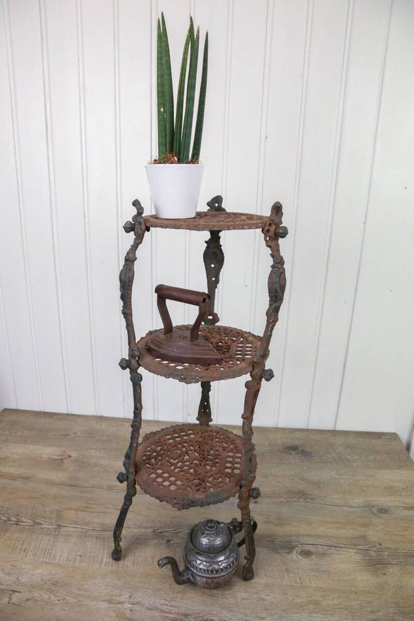 Brocante gietijzeren Etagere