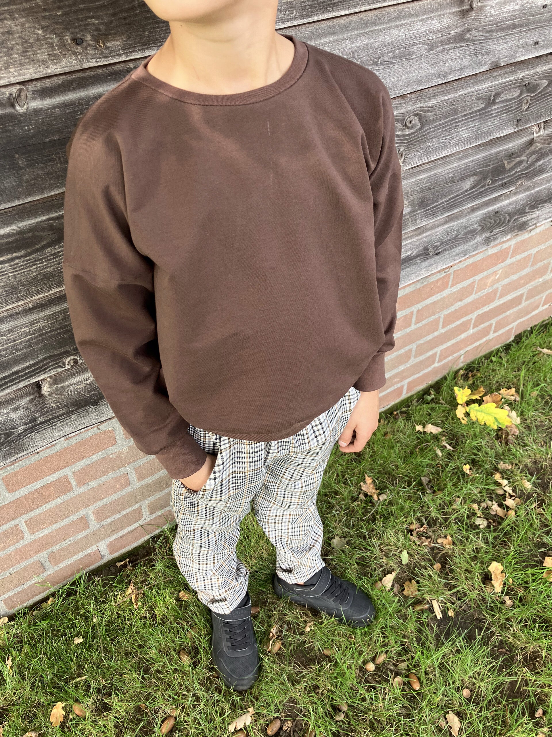 Bruine sweater