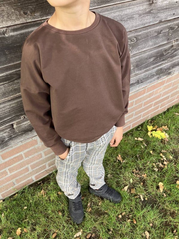 Bruine sweater