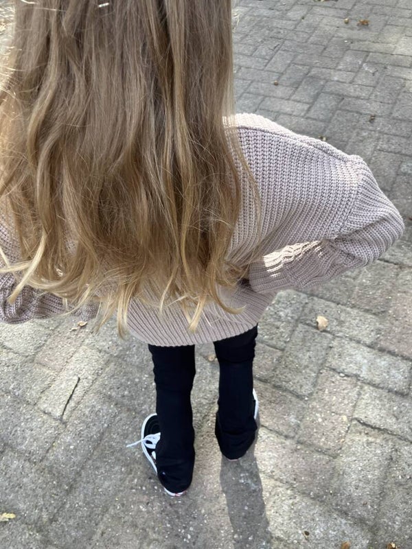 Taupe gebreide trui