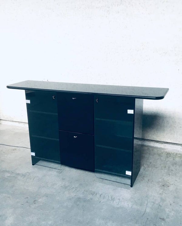 Postmodern Design Highboard Bar Chest by Luigi Saccardo for Gasparello, Italy 1980's