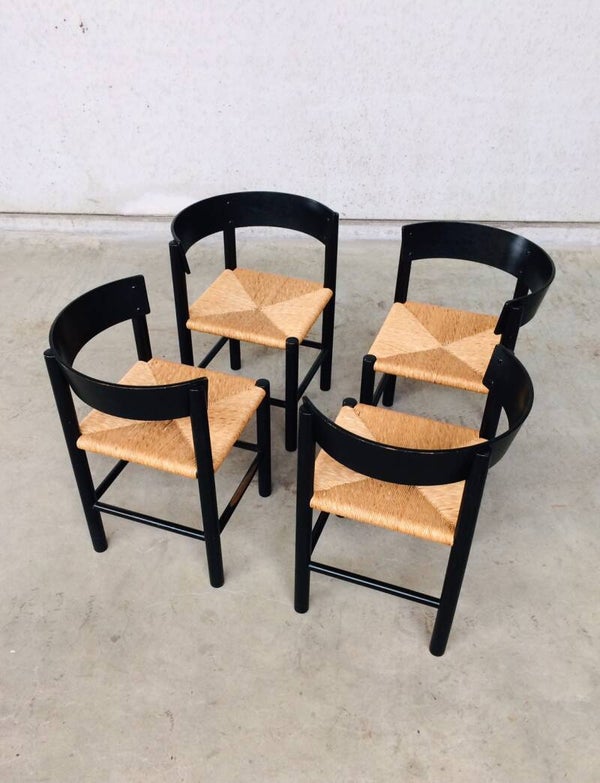 MCM Scandinavian Design set of 4 Dining Chairs by Mogens Lassen for Fritz Hansen 1960's