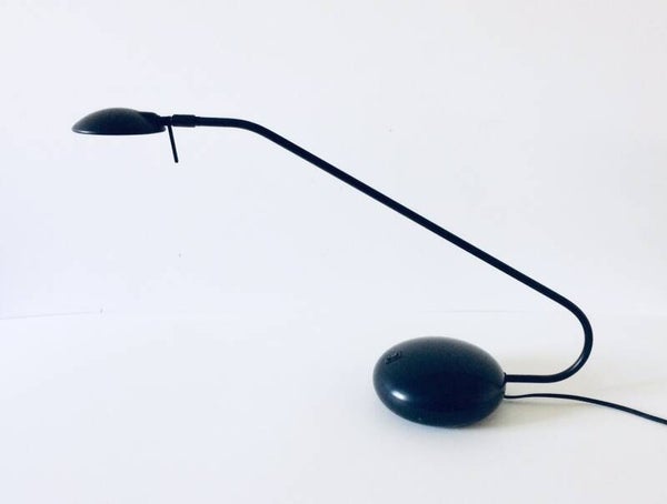 Post Modern Design Sleek Black metal Desk Lamp 1980's