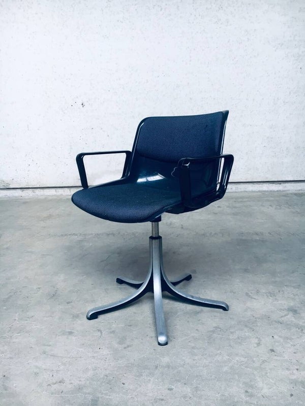 'Modus' Office Swivel Chair by Osvaldo Borsani for Tecno, Italy 1982