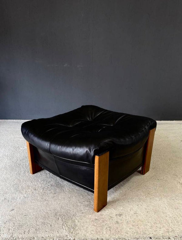 Postmodern Design ARTONA XL Leather Ottoman by Afra & Tobia Scarpa for Maxalto, Italy 1980's