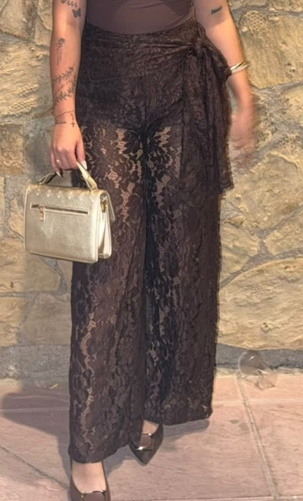 Pantalón encaje