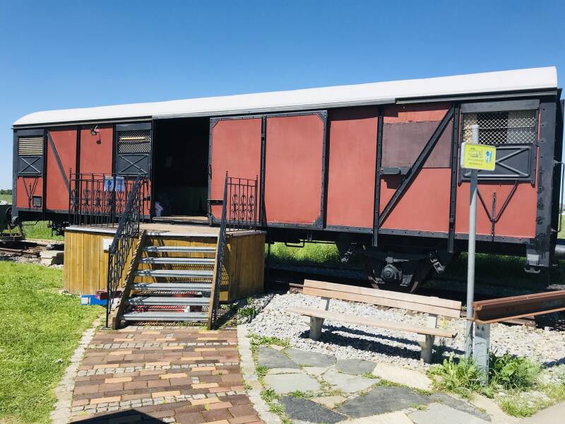 Der neue Anstrich - Erinnerungsstätte Eisenbahnfreunde Vaterstetten 