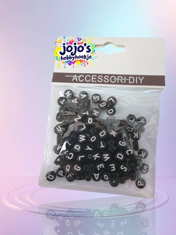 Zwarte Ronde Kralen met Witte Letters – Perfect voor DIY Armbanden, Kettingen en Meer