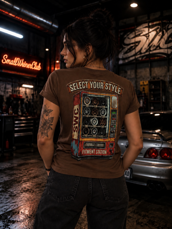 SWC Fitmentstation girl