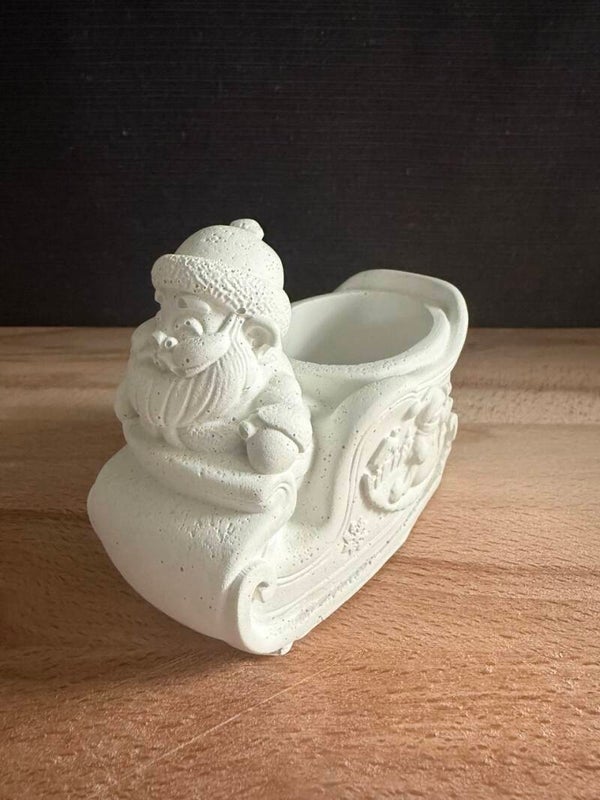 Niklas mit Naschschlitten