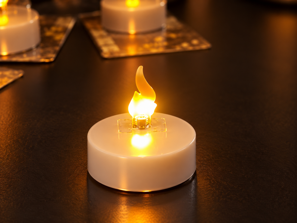 Luxury Flame White – Exclusieve LED Kaars met Bewegende Vlam