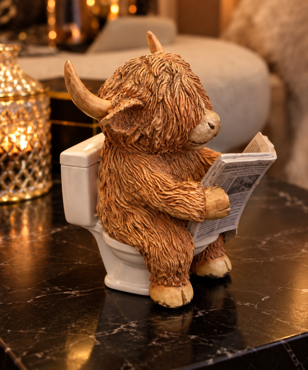 Highland Relax – Schotse Hooglander op Toilet
