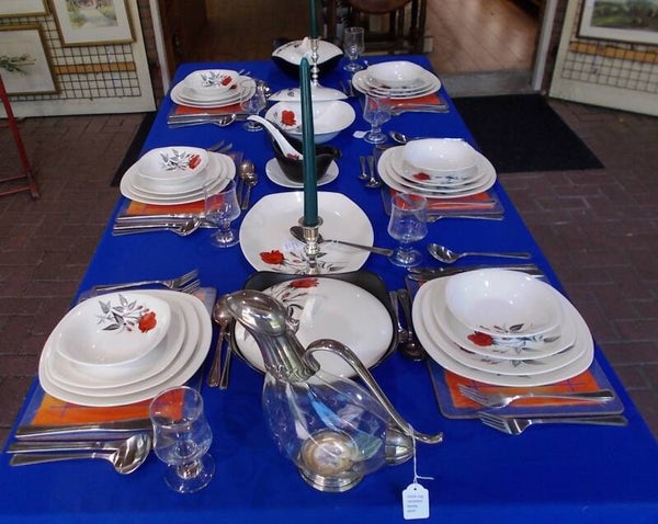 16236. Compleet servies van 'Midwinter' model 'Stylecraft'