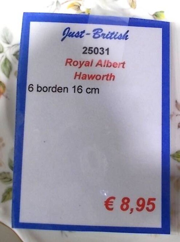 25031. Royal Albert 'Haworth' serviesdelen