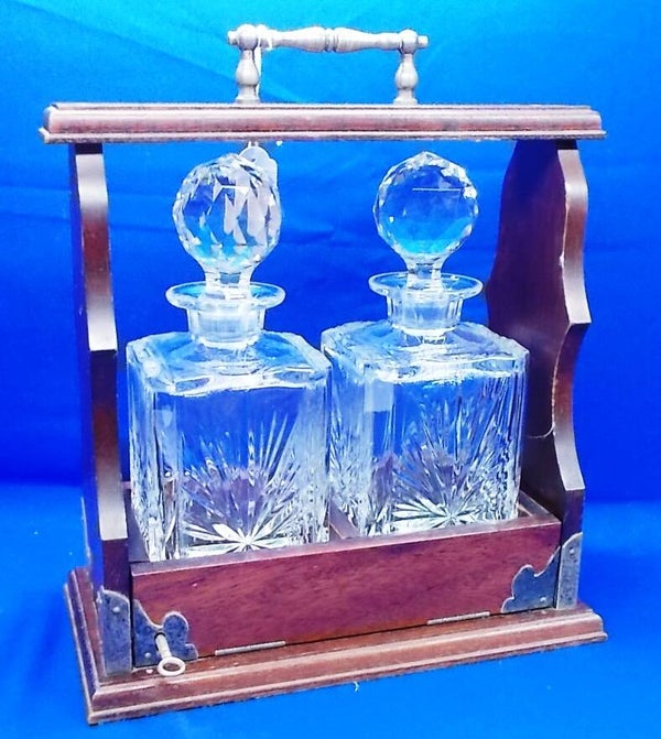 32953. Tantalus met twee karaffen     VERKOCHT