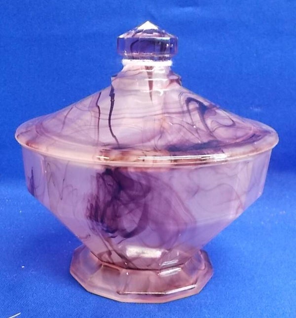45411. Pot met deksel