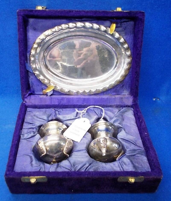 52395, Verzilverd condimentset in doos