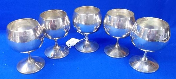 52610. VIJF verzilverde goblets