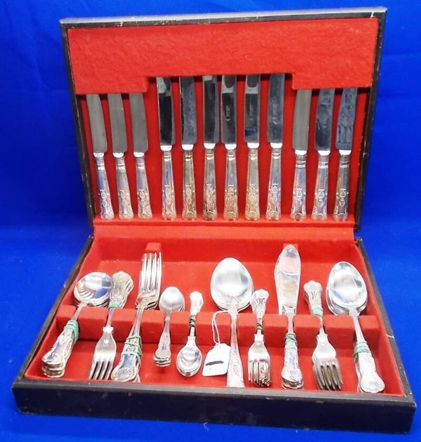 52671. Unieke bestek set voor ZES personen!